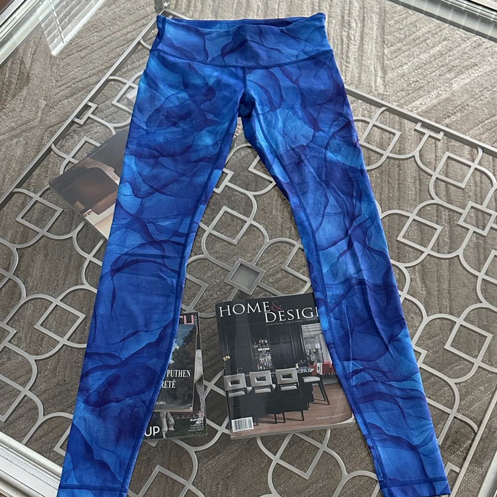 Lululemon Blue Abstract Pattern Leggings
